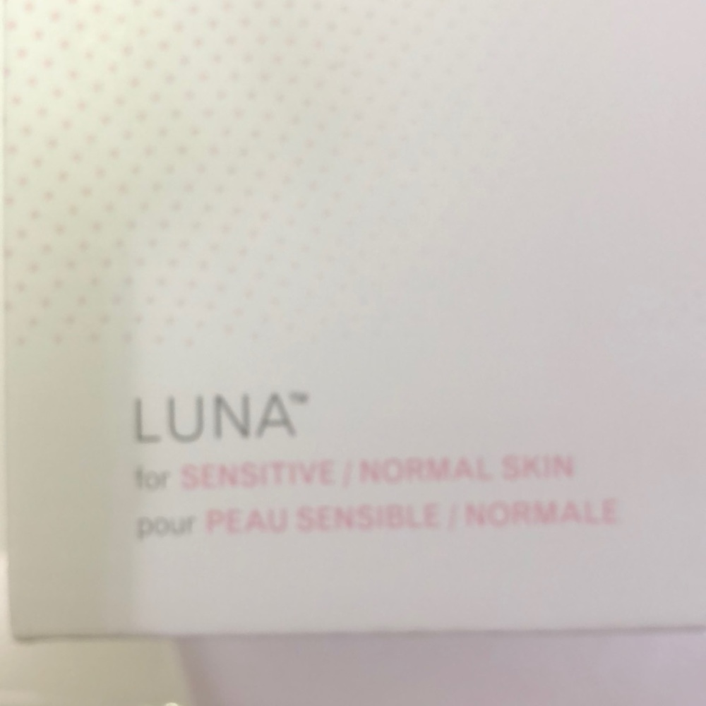Foreo Luna 1 Sensitive/Normal Skin - Picture 5 of 7